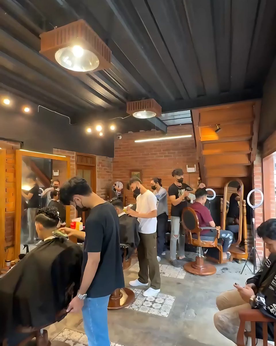 Tim Suma Barber