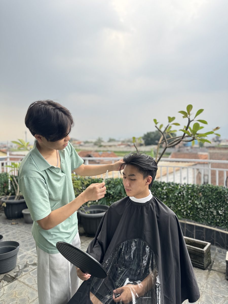 Keseharian tim Suma Barber 3